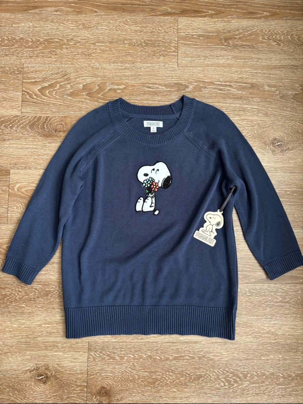 New! Snoopy sweater, navy blue with flower bouquet. Cotton blend, medium